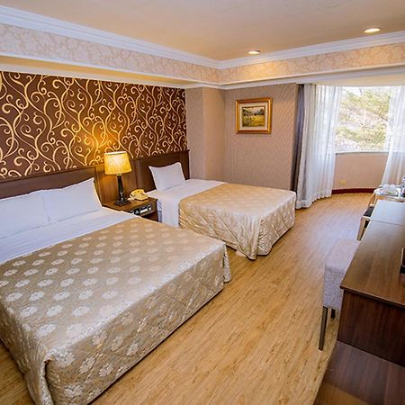 Hamilton Hotel Taichung Exterior foto