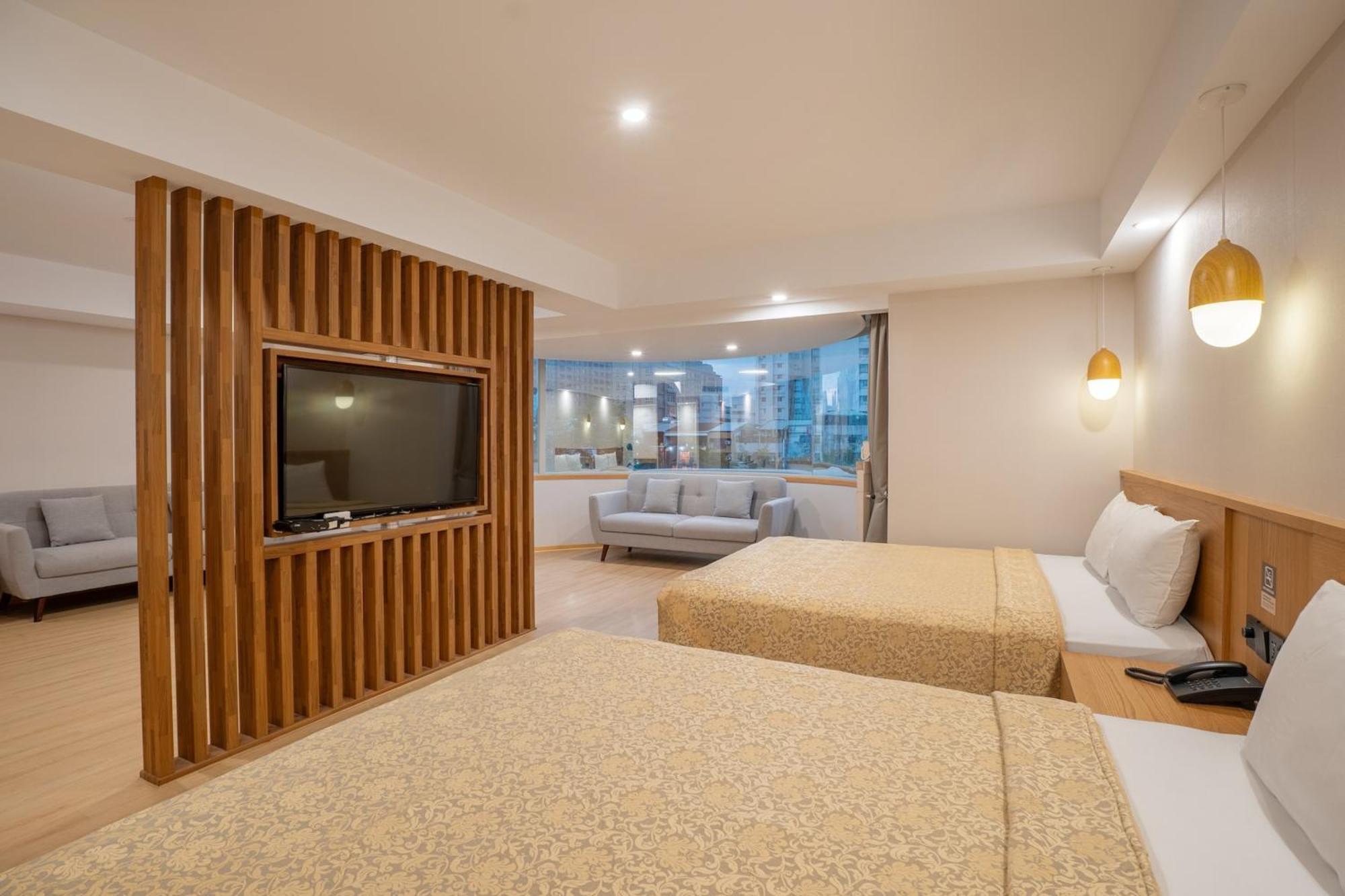 Hamilton Hotel Taichung Exterior foto